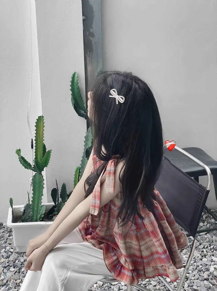 Ảnh Cô Gái Đẹp Che Mặt - 50 Hình Ảnh Cuốn Hút 22