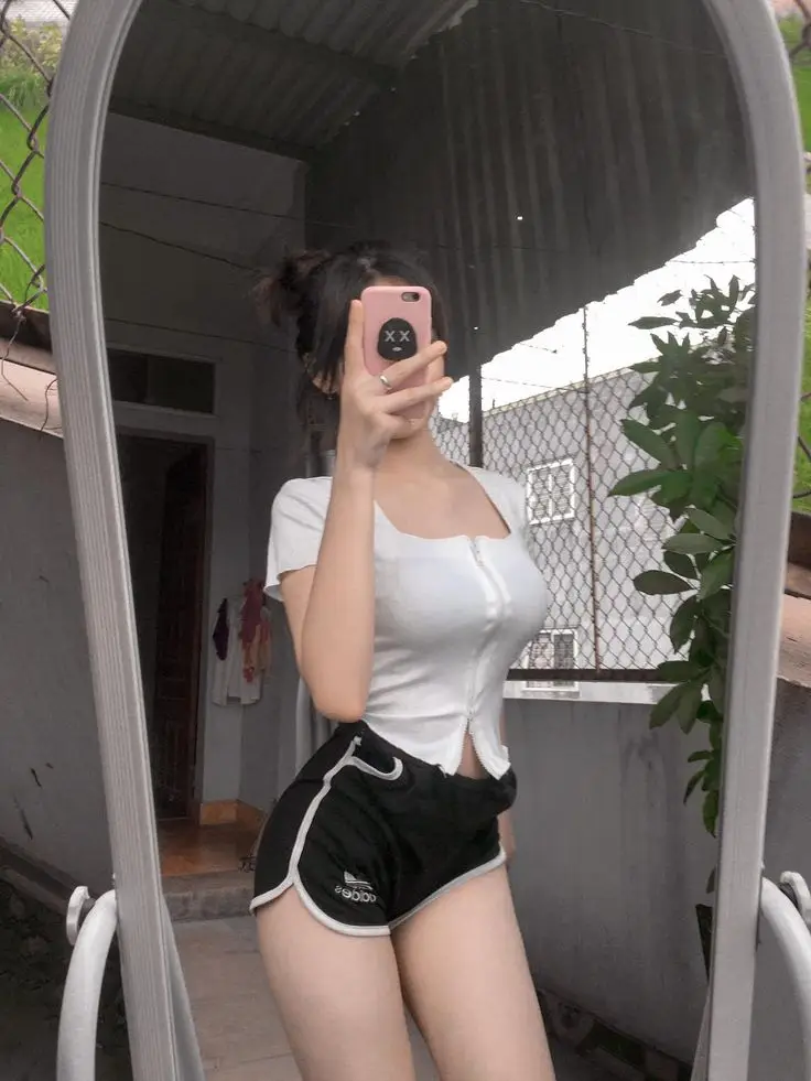 Ảnh Con Gái 18 Tuổi Xinh Xắn 7