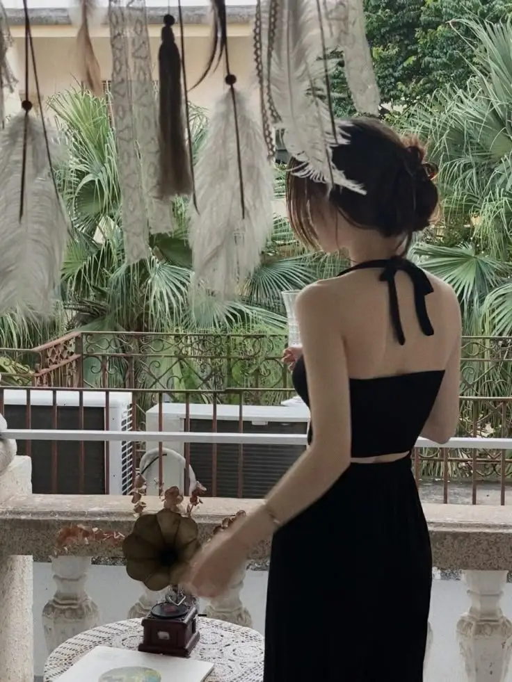 Ảnh Con Gái Quay Lưng: Khám Phá Vẻ Đẹp Bí Ẩn 25