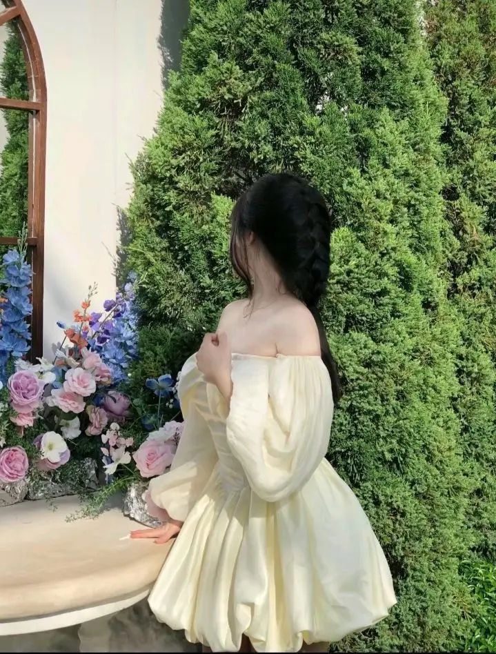 Ảnh Con Gái Quay Lưng: Khám Phá Vẻ Đẹp Bí Ẩn 53
