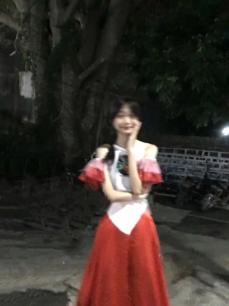 Ảnh Gái 2009 Che Mặt - Thời Trang Và Đẹp Đẽ Qua Thời Gian 11