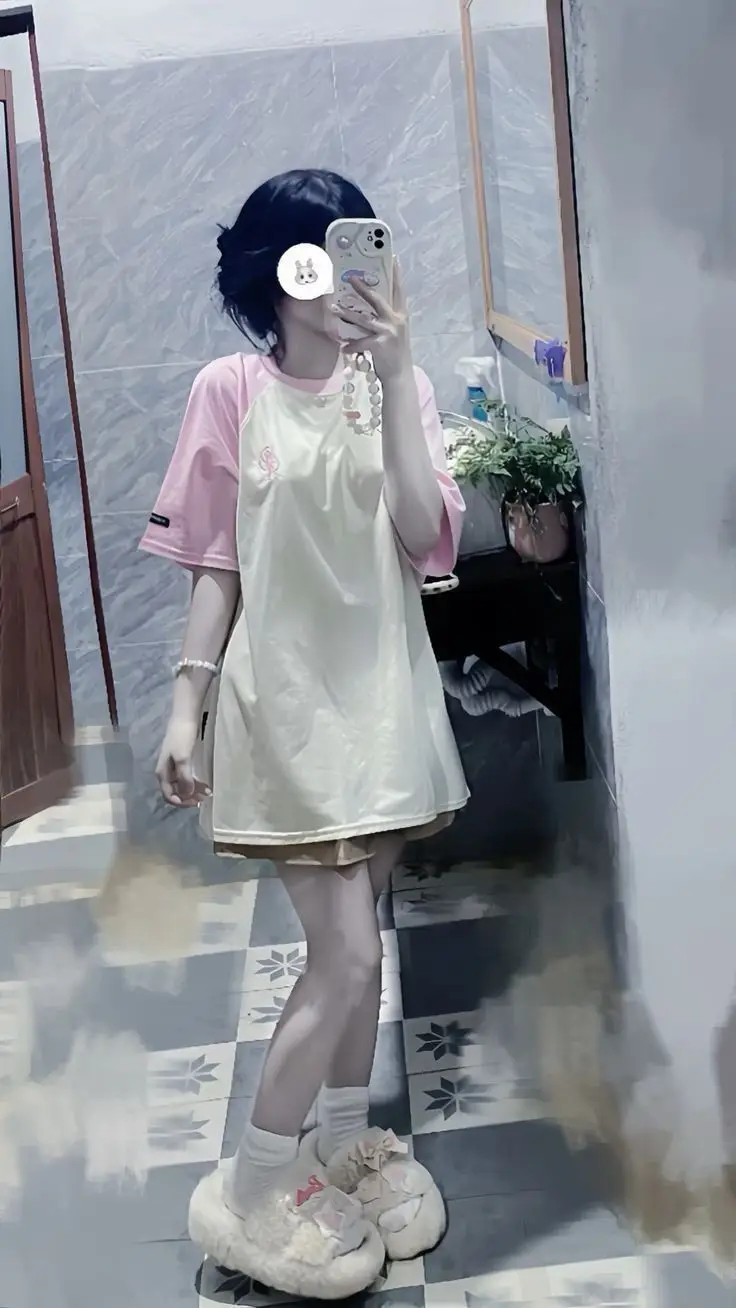 Ảnh Gái Chụp Trước Gương Che Mặt - Ý Tưởng Chụp Hình 17