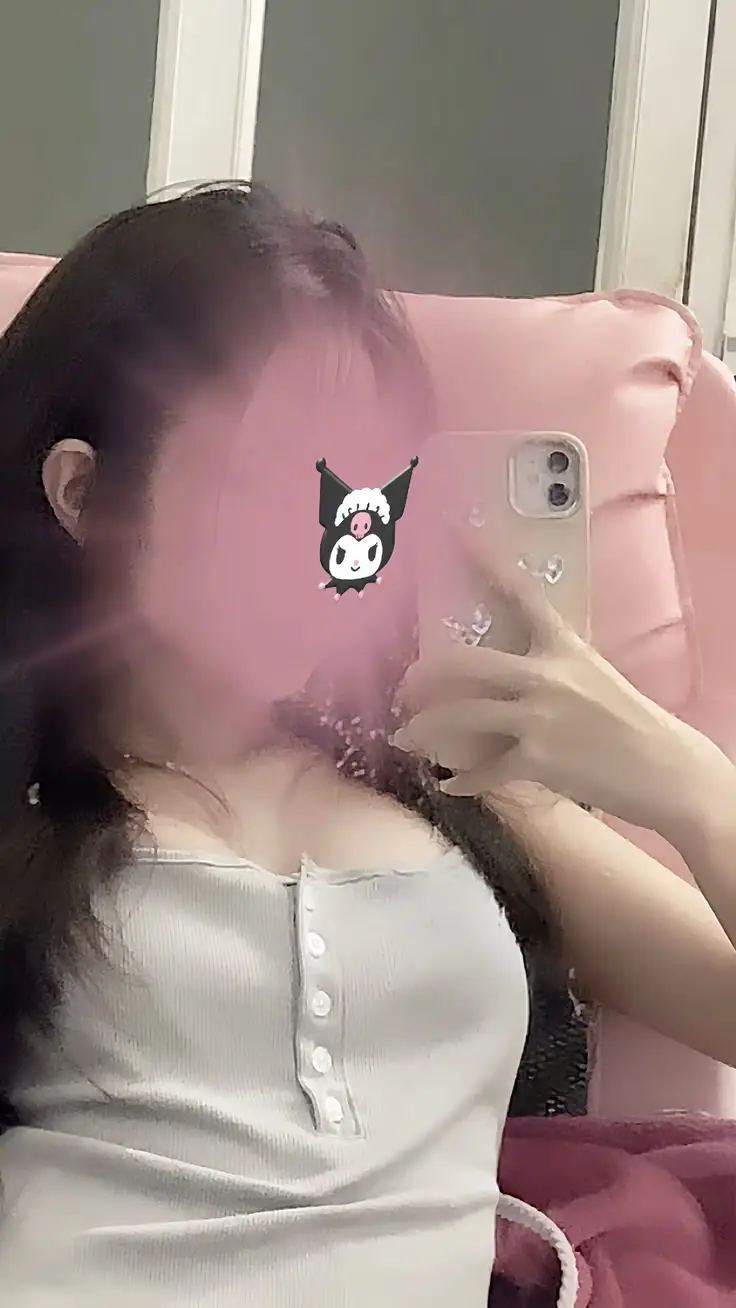 Ảnh Gái Chụp Trước Gương Che Mặt - Ý Tưởng Chụp Hình 43