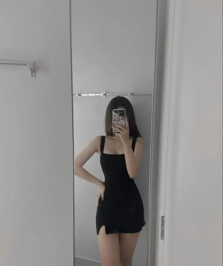 Ảnh Gái Chụp Trước Gương Che Mặt - Ý Tưởng Chụp Hình 47
