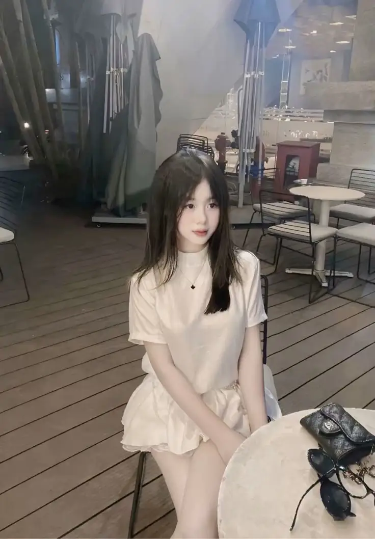 Ảnh Gái Cute Chụp Instagram - Hình Ảnh Độc Đáo Và Ngộ Nghĩnh 24