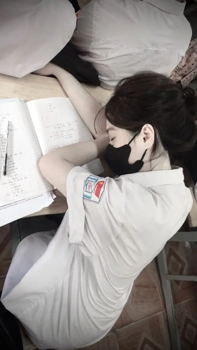 Ảnh gái học sinh che mặt - Sự dễ thương kín đáo 27