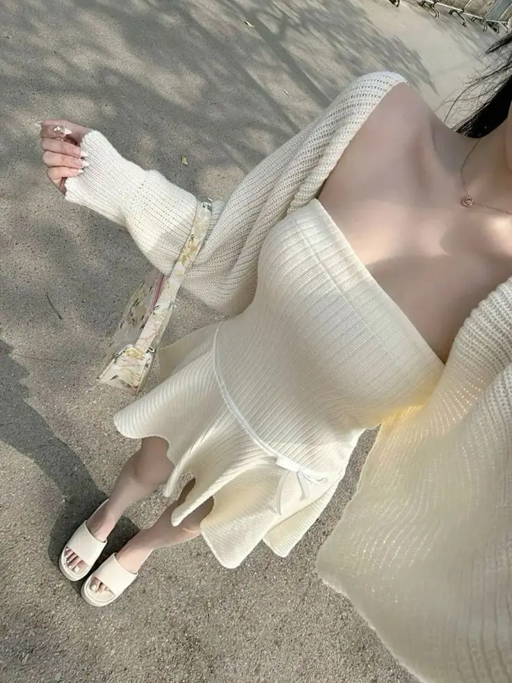 Ảnh gái mặc đồ ngủ - Thoải mái và dễ thương 12