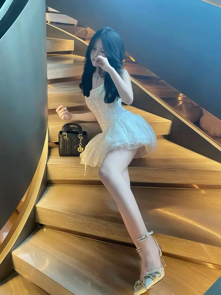 Ảnh gái mặc đồ ngủ - Thoải mái và dễ thương 61