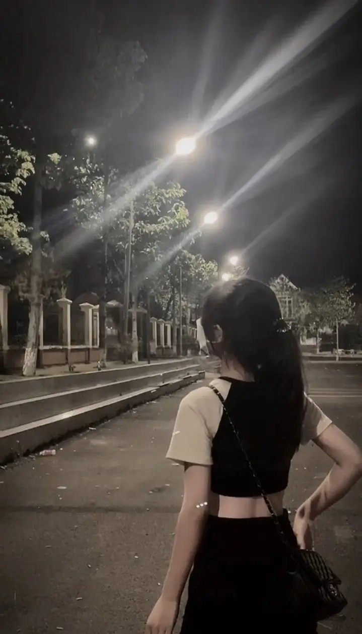 Ảnh Gái Xinh Che Mặt 2k10: Vẻ Đẹp Hiện Đại 14