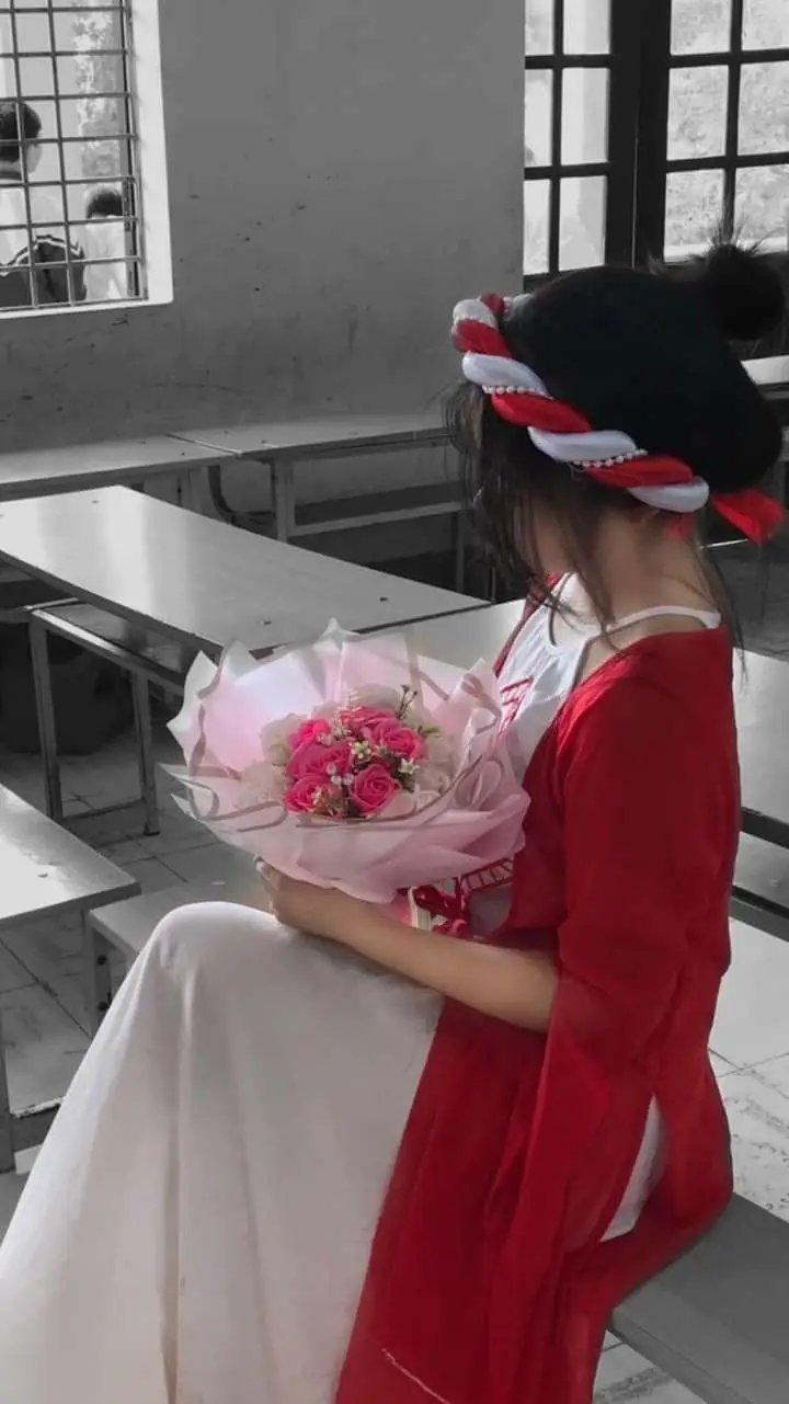 Ảnh Gái Xinh Che Mặt Bằng Điện Thoại Tóc Dài - Bộ Sưu Tập Đầy Sáng Tạo 46