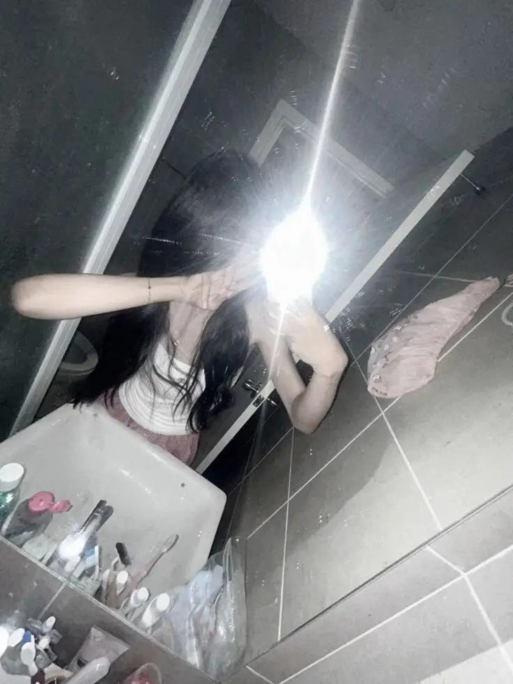 Ảnh Gái Xinh Che Mặt Cute - Bộ Sưu Tập Dễ Thương 50