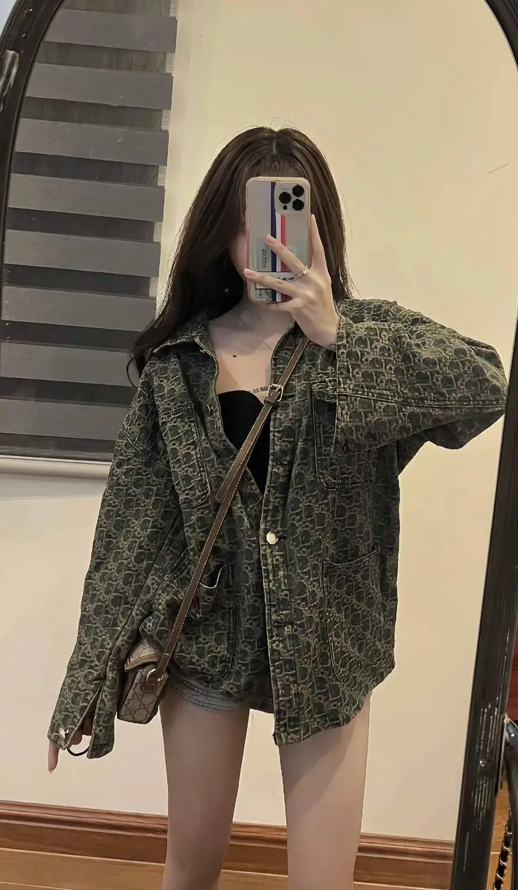 Ảnh Gái Xinh Chụp Trước Gương: Thể Hiện Sự Tự Tin Và Đẹp Đẽ 47