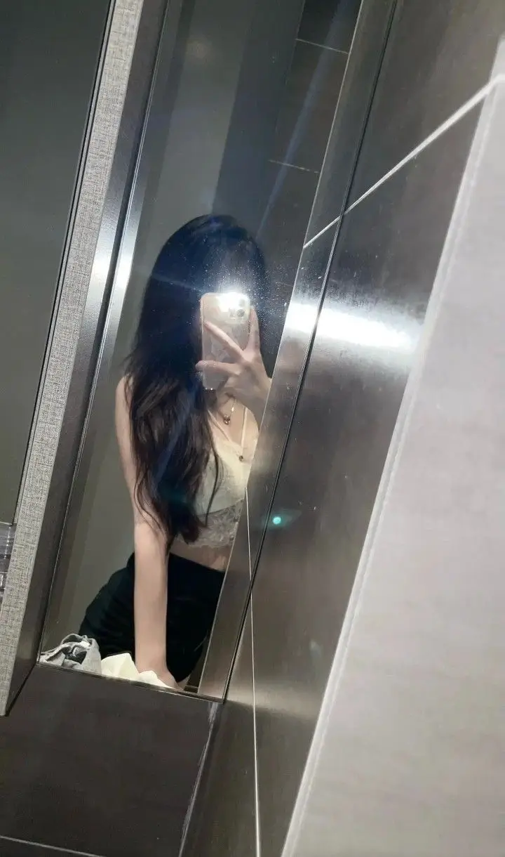 Ảnh Gái Xinh Dáng Đẹp - Nguồn Cảm Hứng Từ Sắc Đẹp 38