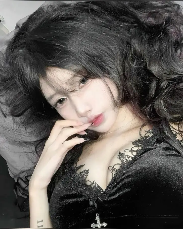 Ảnh Gái Xinh Gợi Cảm: Tôn Vinh Sắc Đẹp Phái Đẹp 9