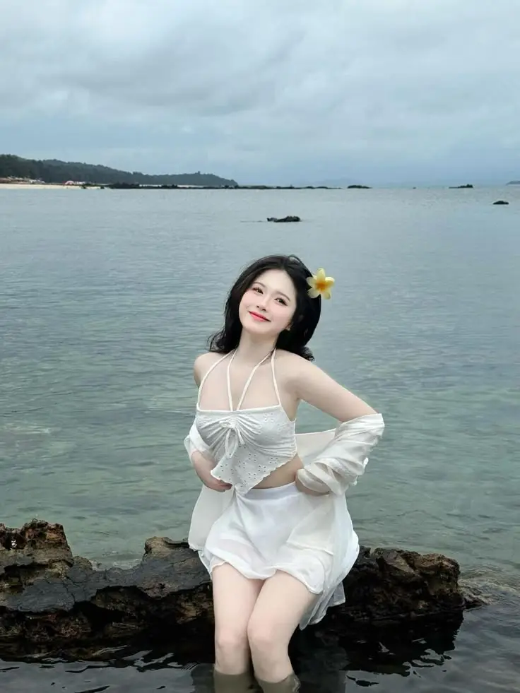 Ảnh Gái Xinh Gợi Cảm: Tôn Vinh Sắc Đẹp Phái Đẹp 17