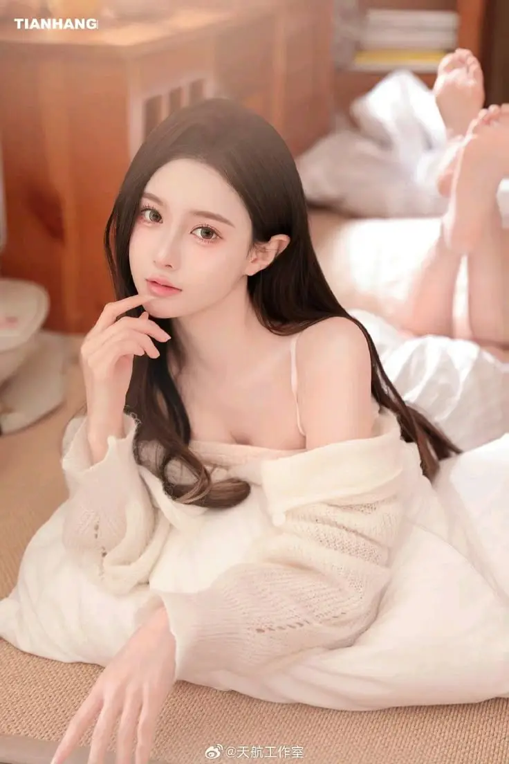 Ảnh Gái Xinh Hở Hang Tạo Nên Sự Quyến Rũ 50