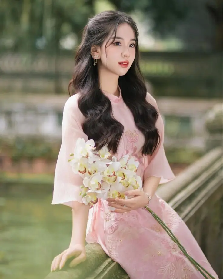 Ảnh Gái Xinh Mặc Áo Dài - Bộ Sưu Tập 50 Hình Ảnh Đẳng Cấp 4