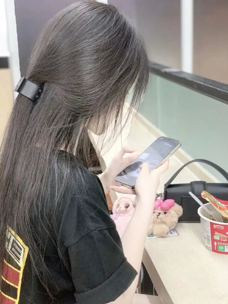 Ảnh Gái Xinh Thủ Dâm: Nỗi Khao Khát Giữa Cuộc Sống 27
