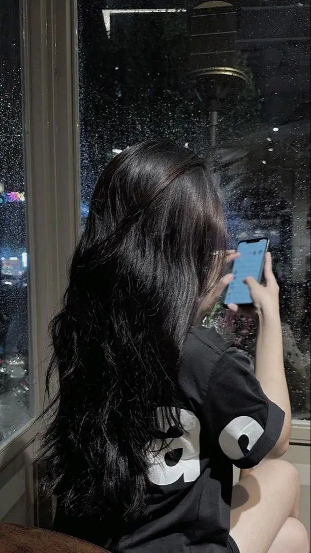 Bộ sưu tập ảnh gái xinh tóc dài che mặt 16