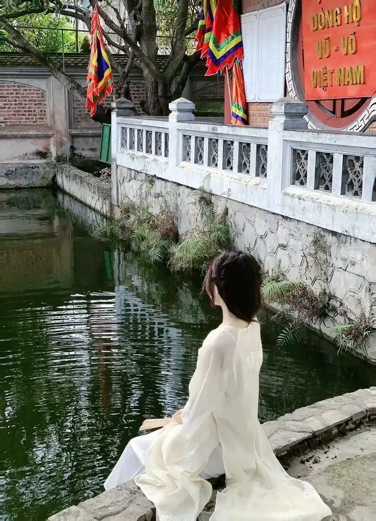 Bộ sưu tập ảnh gái xinh tóc dài che mặt 19