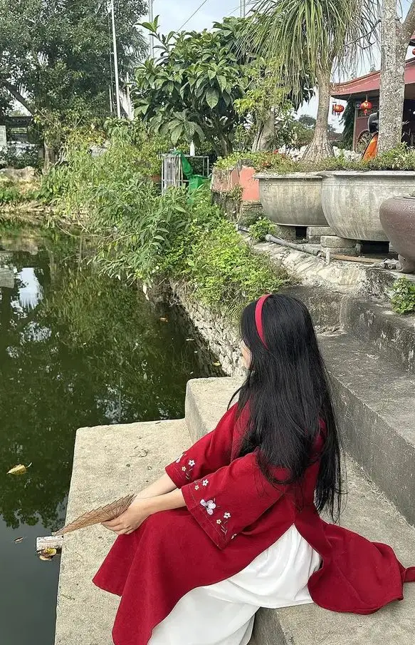 Bộ sưu tập ảnh gái xinh tóc dài che mặt 20