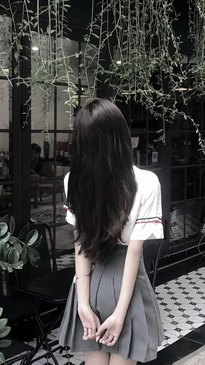 Bộ sưu tập ảnh gái xinh tóc dài che mặt 21