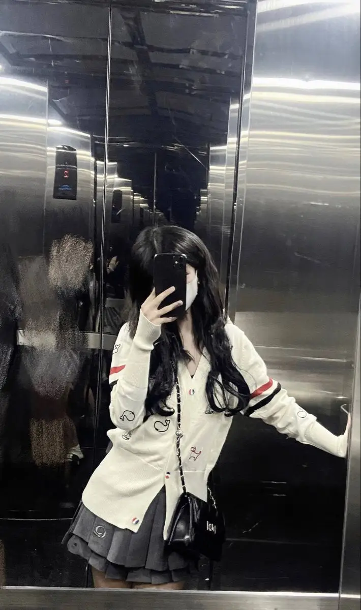 Bộ sưu tập ảnh gái xinh tóc dài che mặt 46