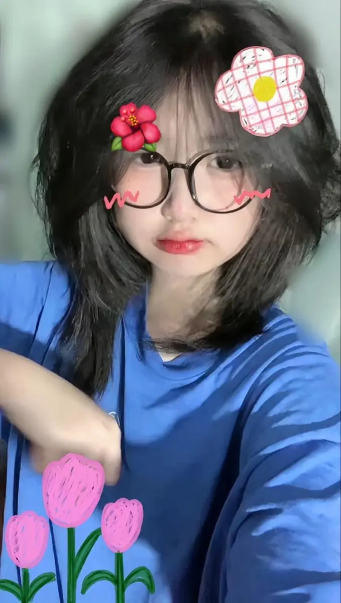 Ảnh Gái Xinh Tóc Ngắn - Vẻ Đẹp Nữ Tính 47
