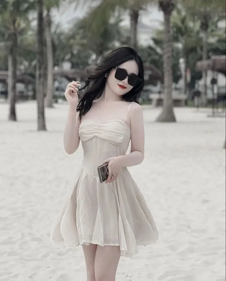 Hình ảnh cô gái xinh trong váy ngắn 54