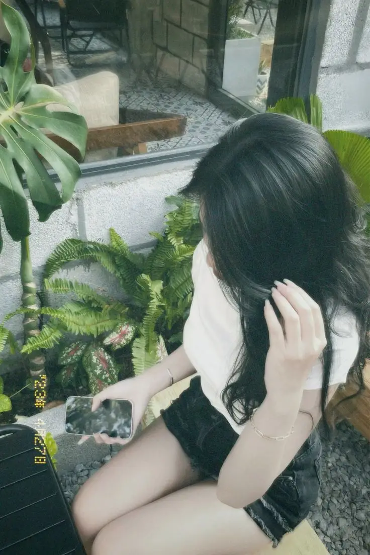 Ảnh Mạng Con Gái Che Mặt - Khám Phá Thế Giới Bí Ẩn 4