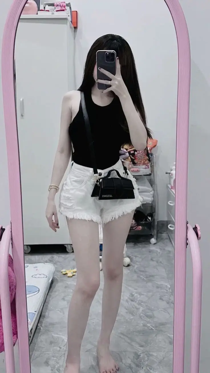 Ảnh Mạng Gái Xinh Chụp Trước Gương Ngọt Ngào 34