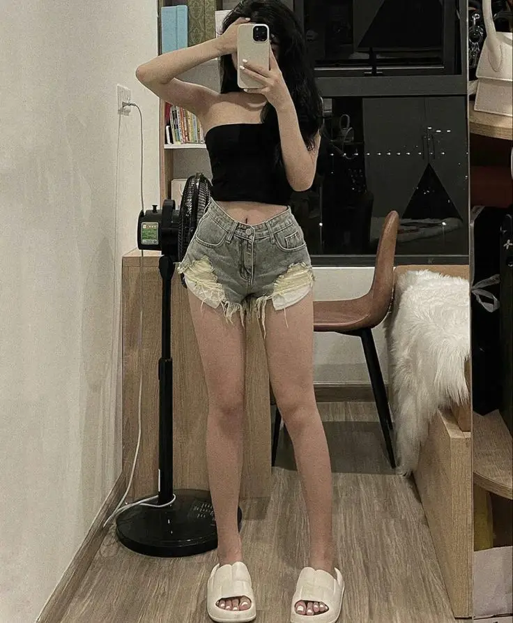 Ảnh Mạng Gái Xinh Chụp Trước Gương Ngọt Ngào 40