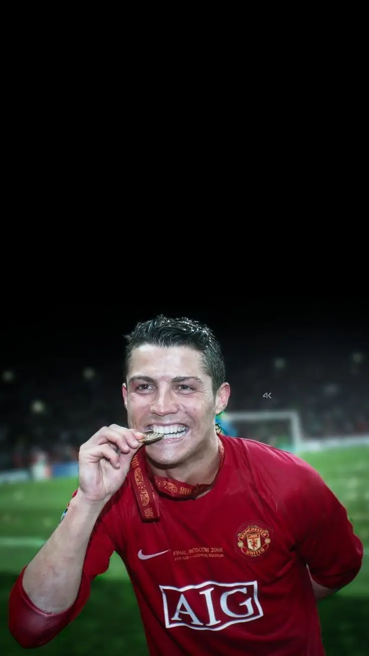 Ảnh Ronaldo đẹp làm hình nền – Bộ sưu tập hình ảnh chân dung của siêu sao bóng đá 38