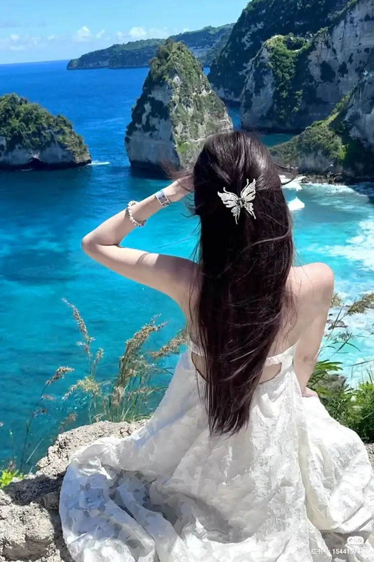 Ảnh Sau Lưng Cô Gái Xinh Đẹp 5