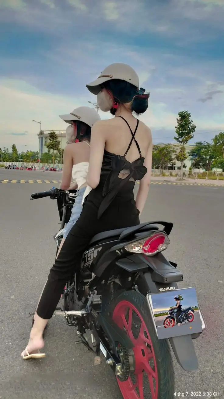 Ảnh Xe Độ Và Gái Đẹp - Sự Kết Hợp Tuyệt Vời 13