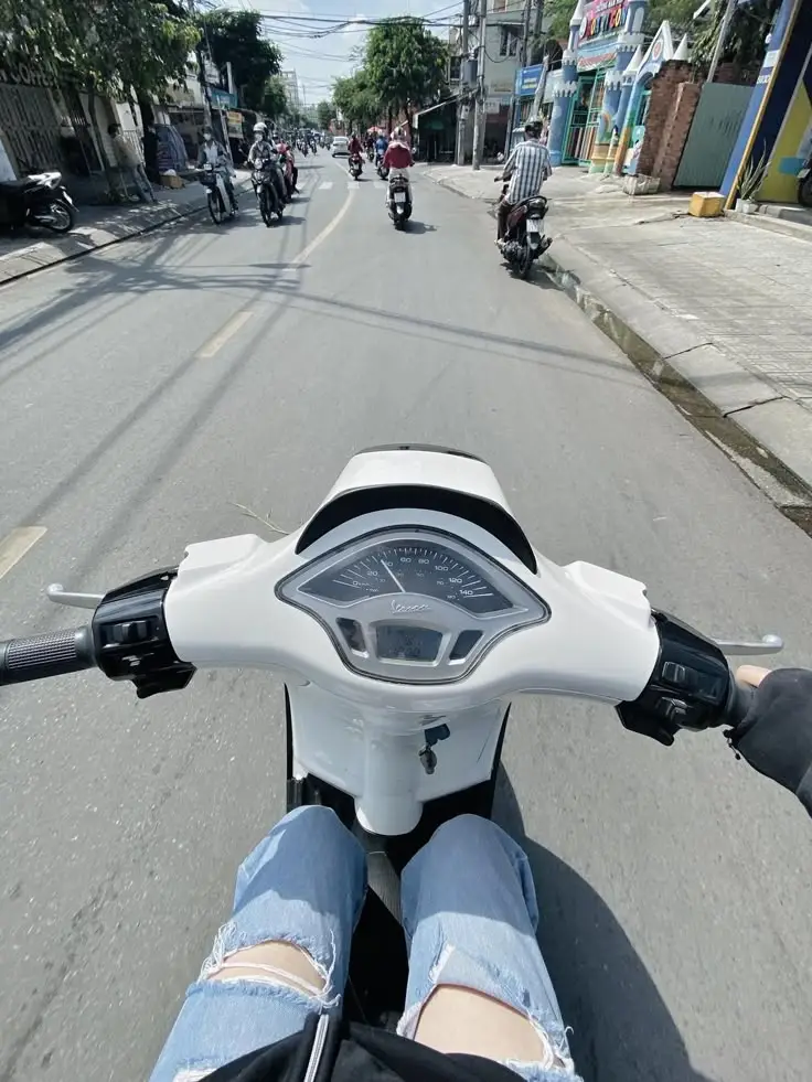 Ảnh Xe Độ Và Gái Đẹp - Sự Kết Hợp Tuyệt Vời 43