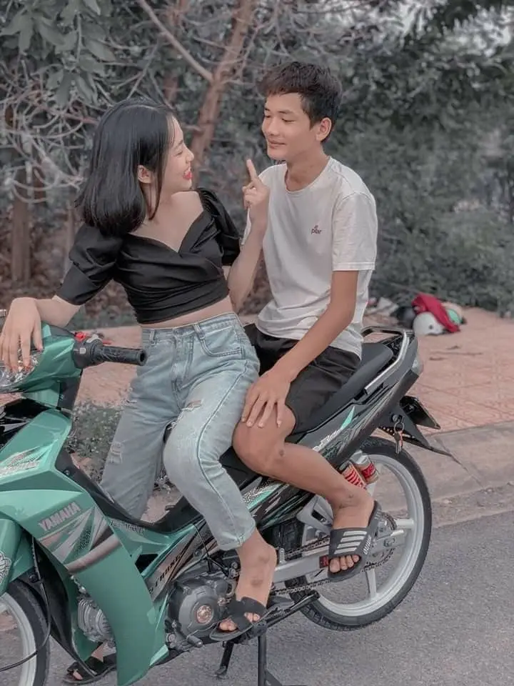 Ảnh Xe Độ Và Gái Đẹp - Sự Kết Hợp Tuyệt Vời 53