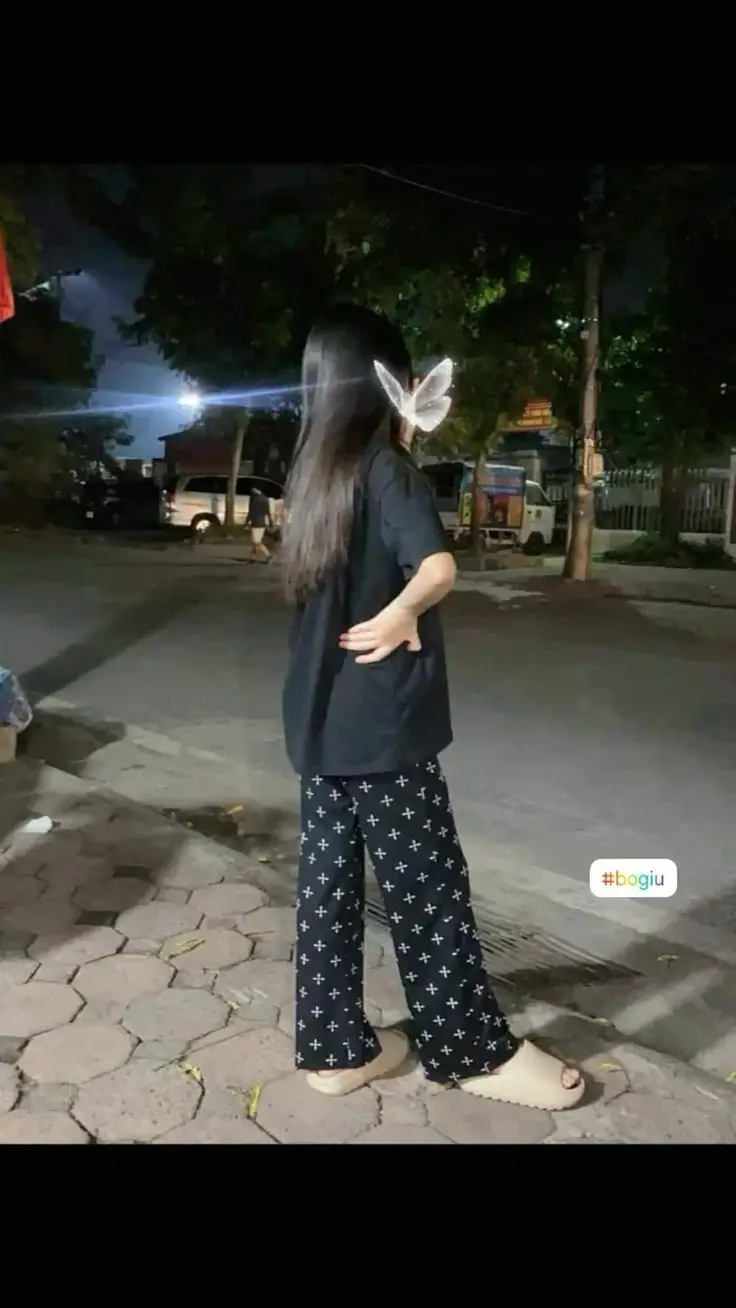 Avatar Ảnh Gái K10 Che Mặt - 50 Hình Ảnh Độc Đáo 5