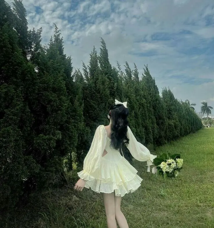 Avatar chụp sau lưng nữ anime: Tuyển tập 50 hình ảnh phong cách 32
