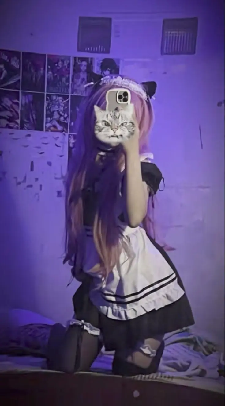 Cosplay Hầu Gái Thủ Dâm - Bộ Sưu Tập Hình Ảnh Độc Đáo 18