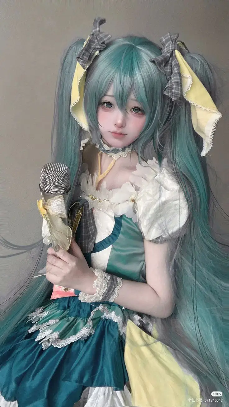 Cosplay Hầu Gái Thủ Dâm - Bộ Sưu Tập Hình Ảnh Độc Đáo 19