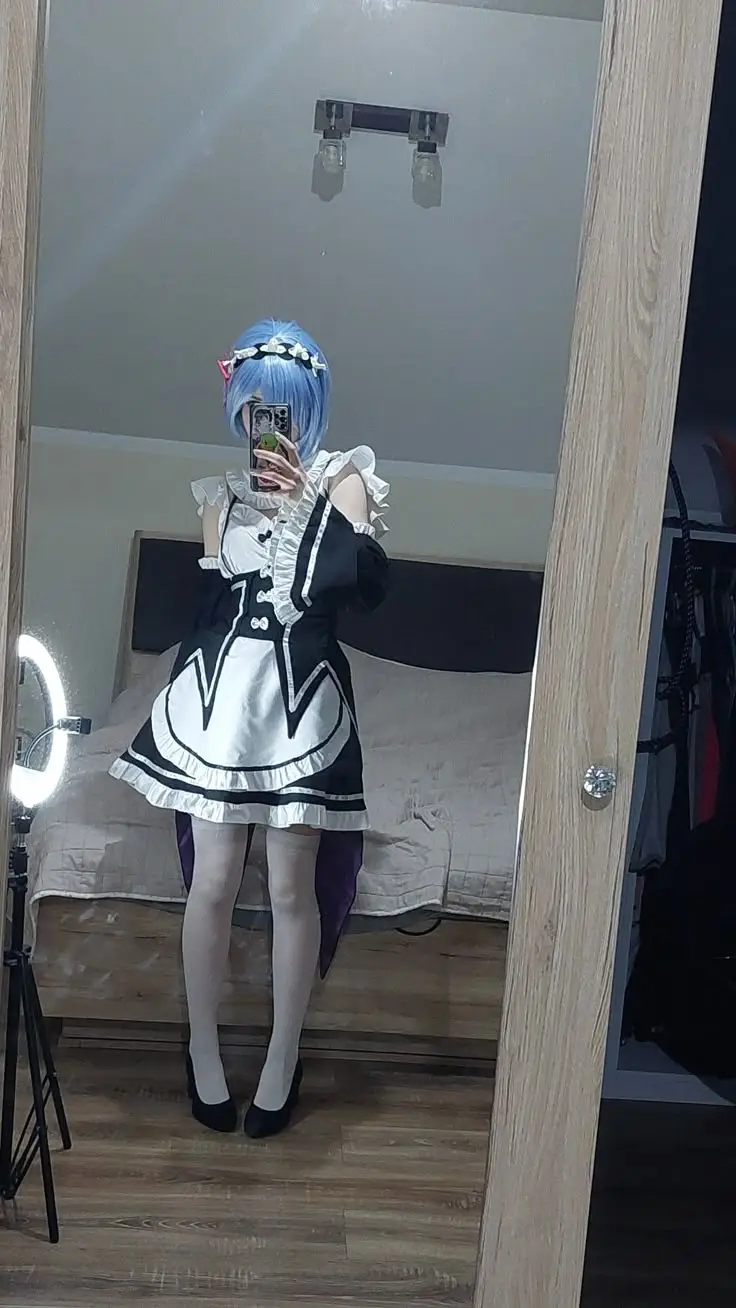 Cosplay Hầu Gái Thủ Dâm - Bộ Sưu Tập Hình Ảnh Độc Đáo 34