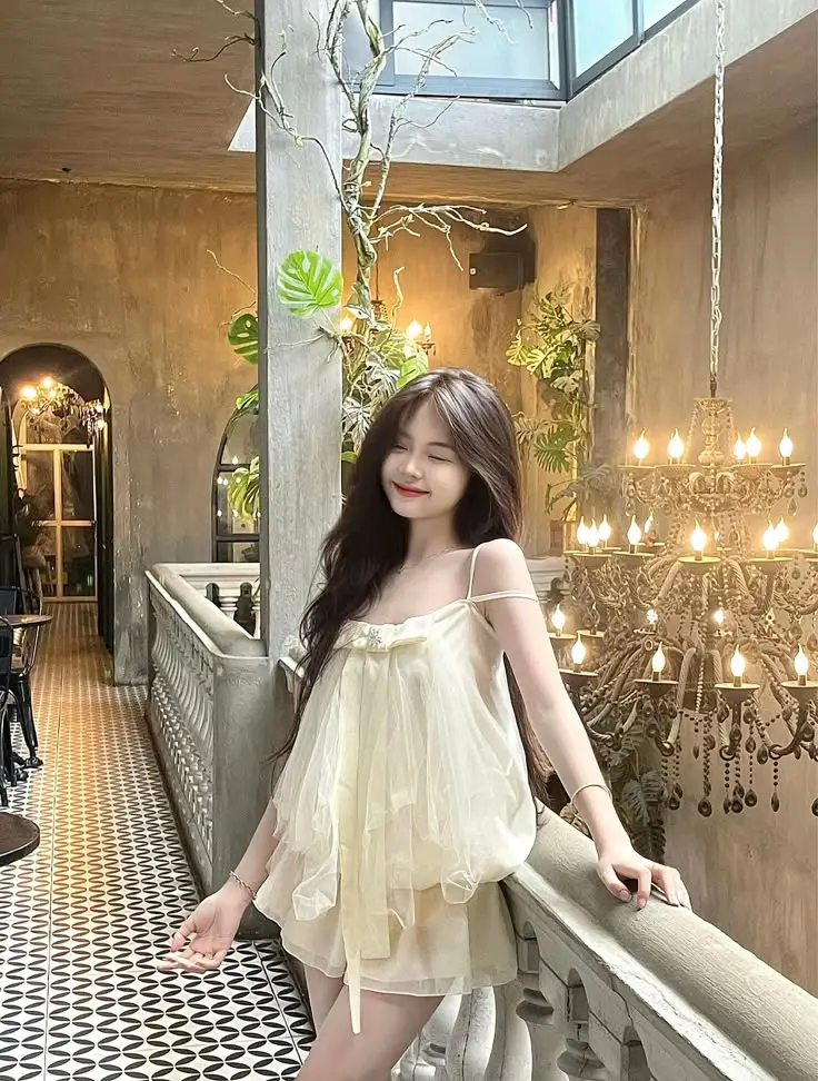 Em gái 2k8 - Những khoảnh khắc đáng nhớ và gợi cảm 18