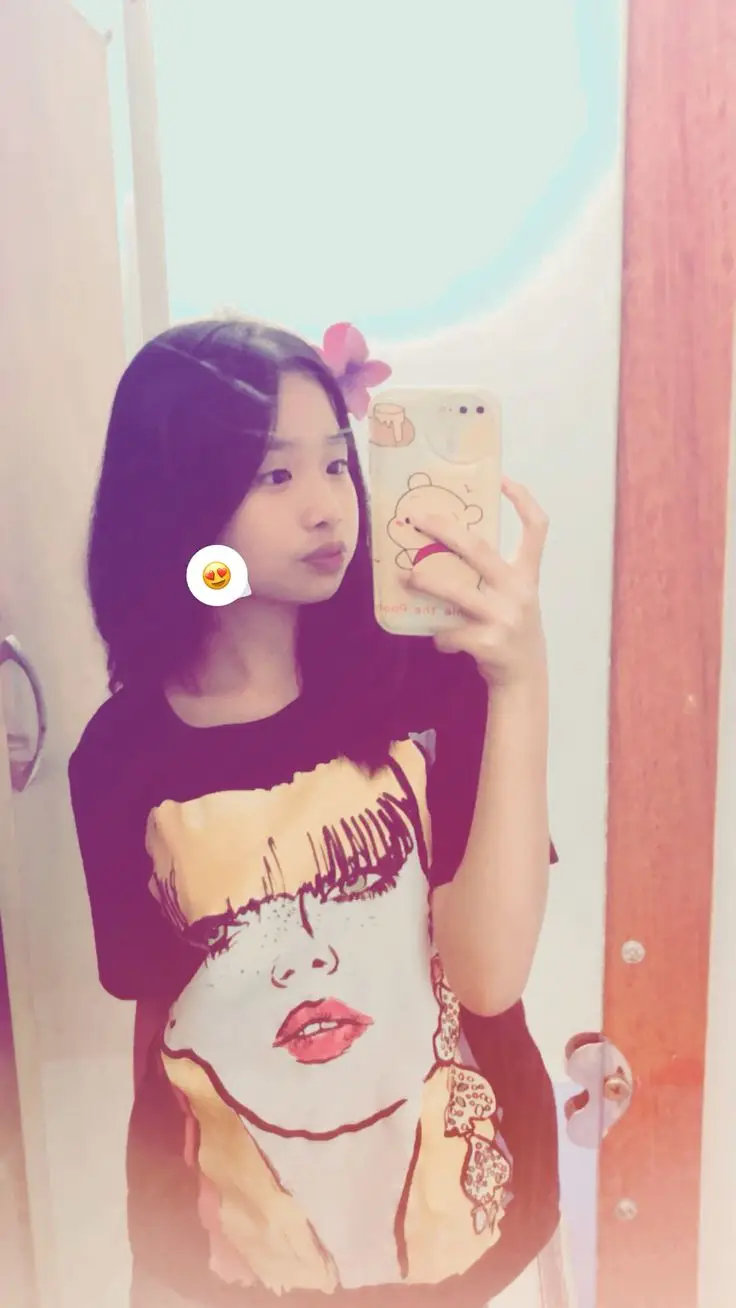 Em gái 2k8 - Những khoảnh khắc đáng nhớ và gợi cảm 21