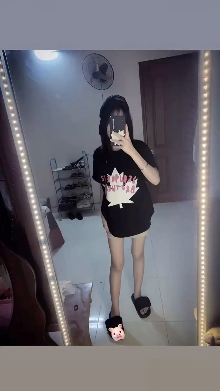 Em gái 2k8 - Những khoảnh khắc đáng nhớ và gợi cảm 30