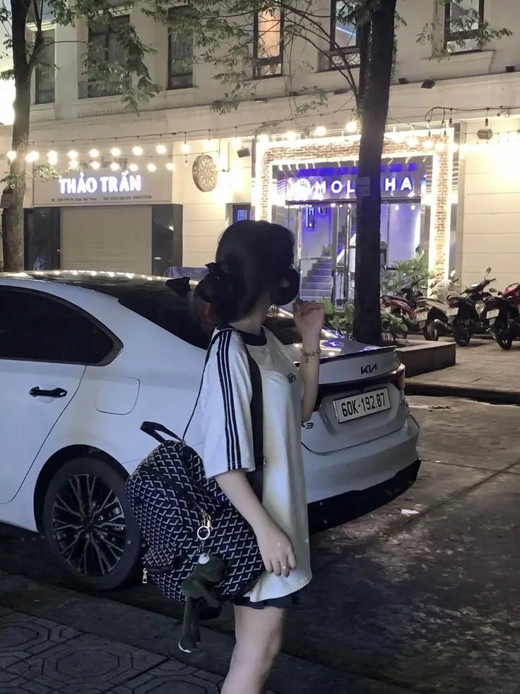 Em gái 2k8 - Những khoảnh khắc đáng nhớ và gợi cảm 37