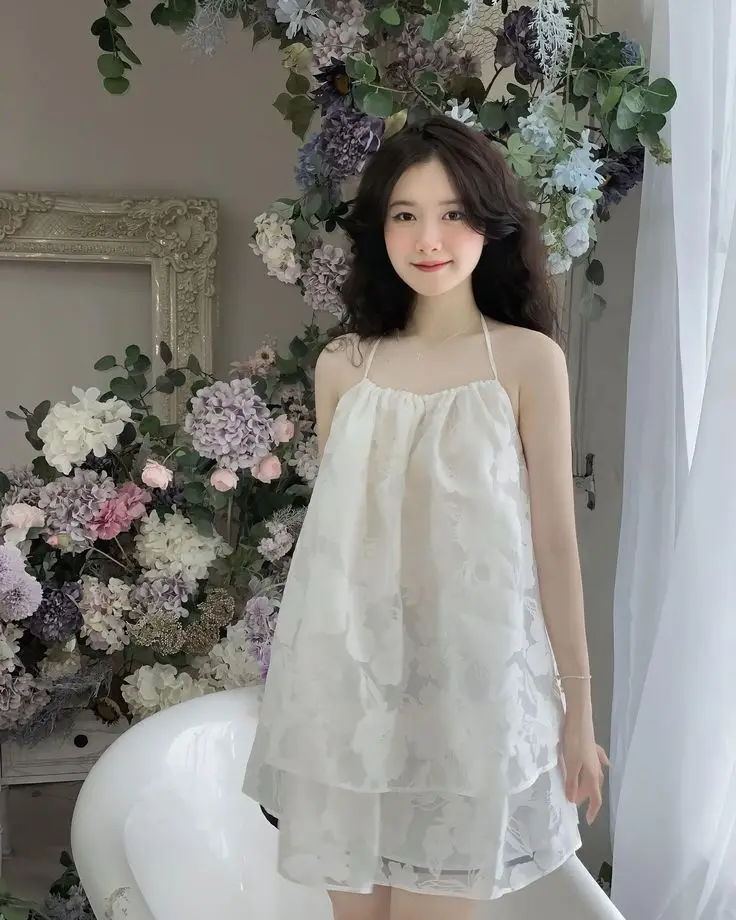 Gái Mặc Áo 2 Dây - Mẫu Ảnh Thời Trang 16