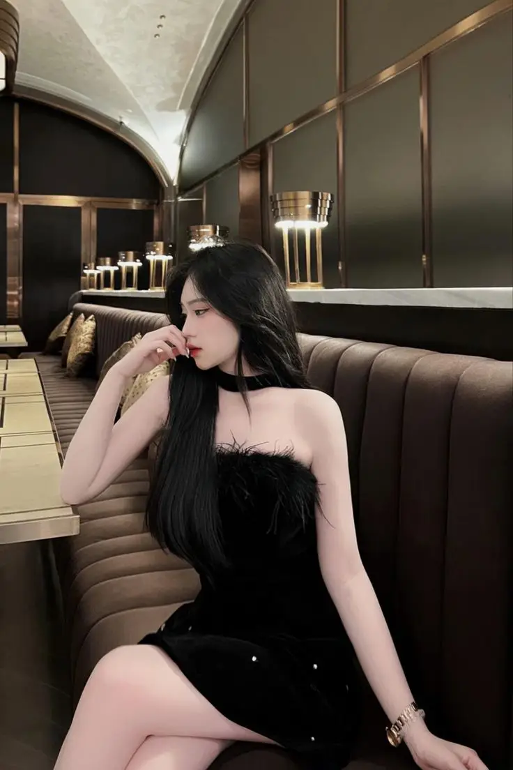 Gái Mặc Áo 2 Dây - Mẫu Ảnh Thời Trang 62