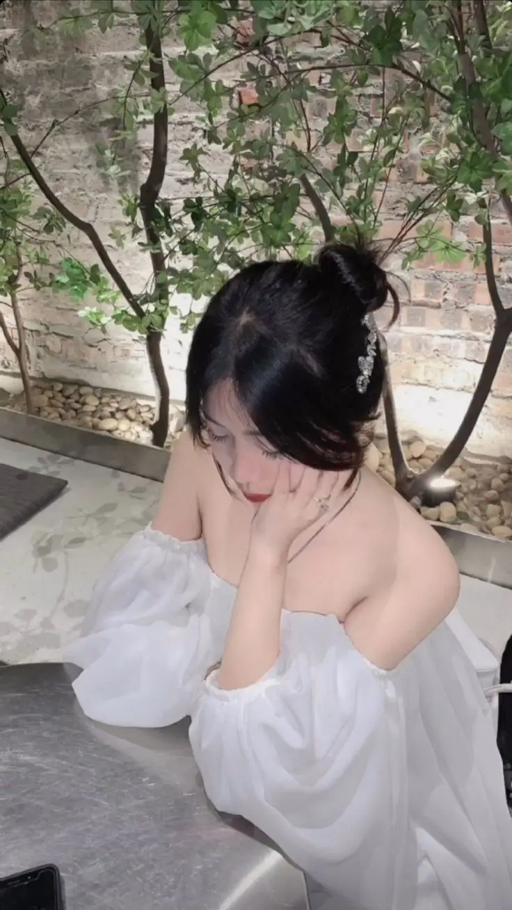 Gái Xinh Có Tâm Hồn To Và Tròn: Khi Đẹp Đi Đôi Với Tâm Hồn 5