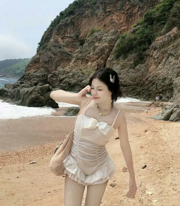 Gái xinh mặc đồ bơi - Tổng hợp hình ảnh ấn tượng 22